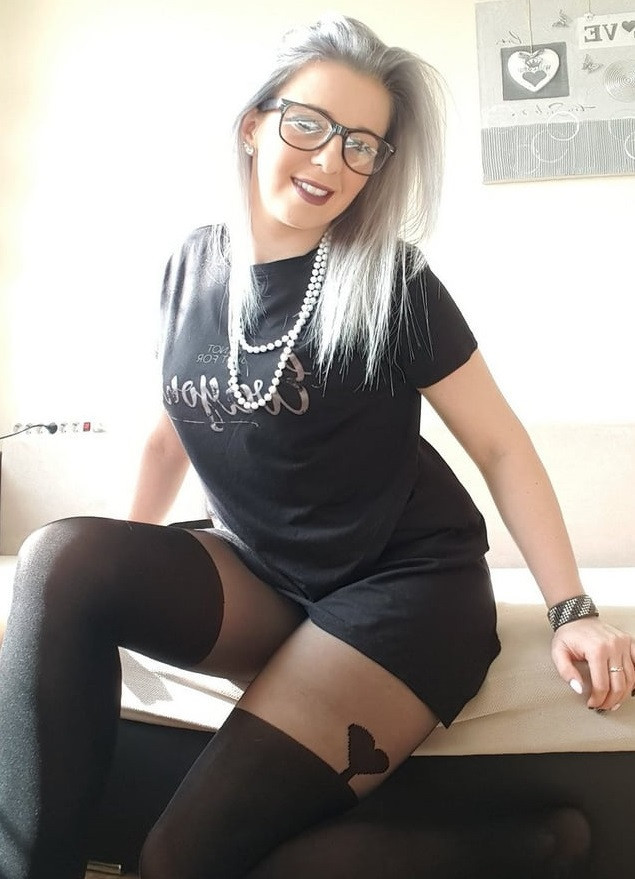 Meesteres heeft ruimte voor nieuw slaafje