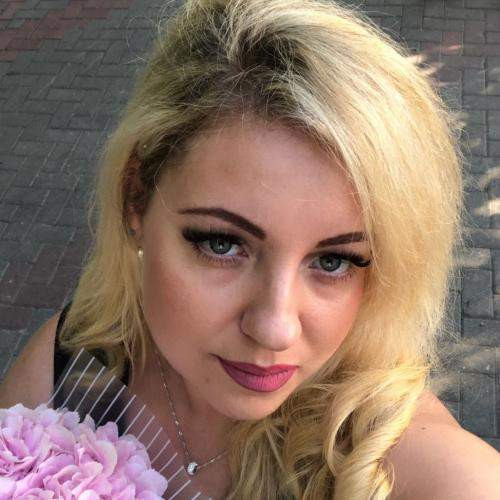 Ik zal je eerst pijpen, dat vind je wel lekker denk ik.